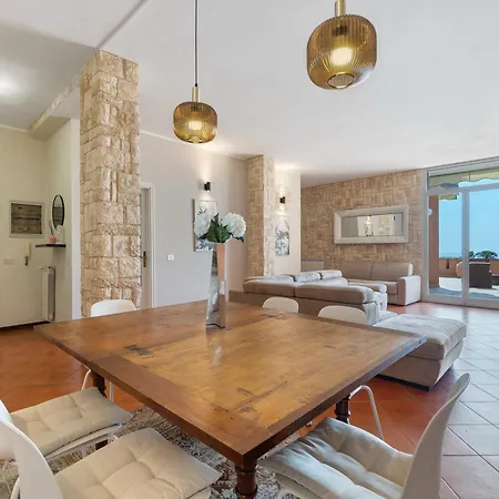 Feriehus Casa Della Baia With A Beautiful View *