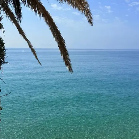 Casa Della Baia With A Beautiful View * Varazze