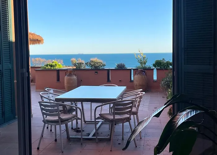 Casa Della Baia With A Beautiful View 度假居 瓦拉泽
