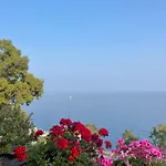Casa Della Baia With A Beautiful View 펜션