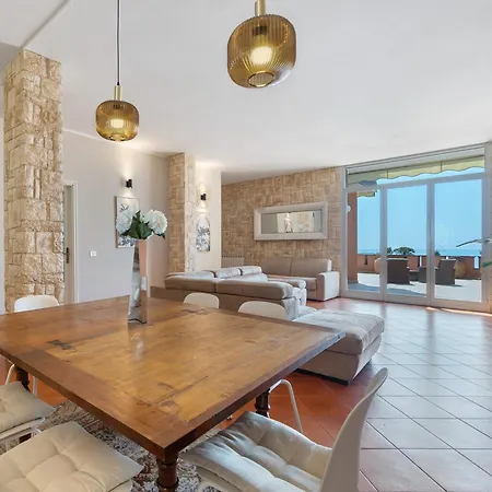 Casa Della Baia With A Beautiful View * Varazze