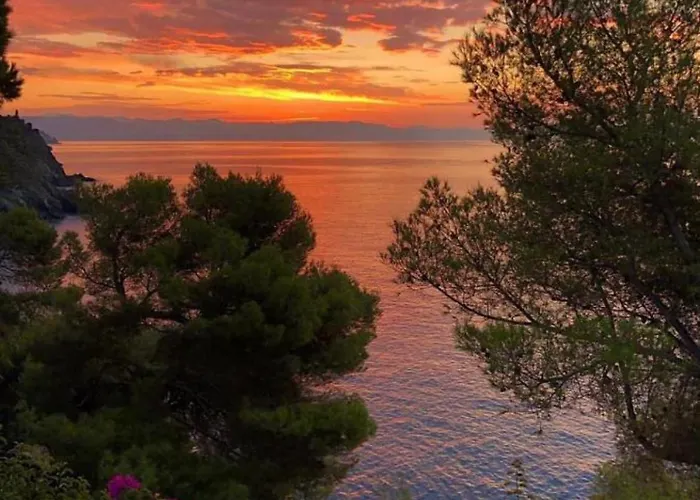 Holiday home Casa Della Baia With A Beautiful View Varazze