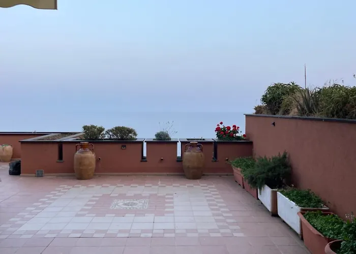 Casa Della Baia With A Beautiful View Casa vacanze Varazze