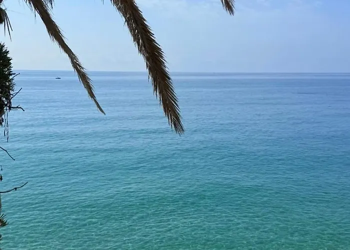 Casa Della Baia With A Beautiful View * Varazze